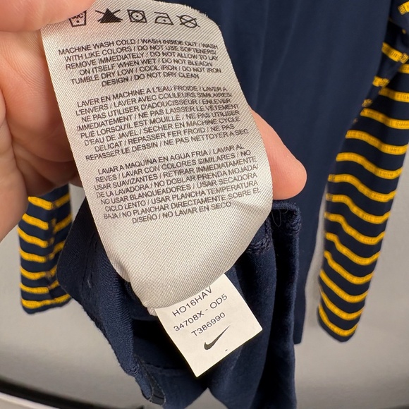 Oregon Ducks Yellow Stripe Sleeve 1/4 Zip Jacket - Picture 8 of 9